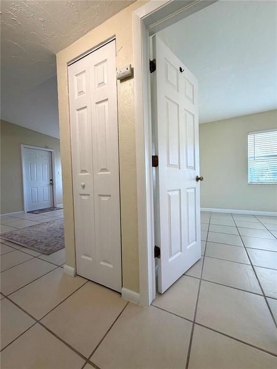 For Sale: $144,500 (2 beds, 1 baths, 645 Square Feet)