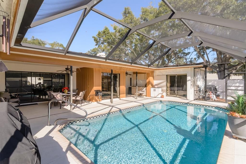 待售: $765,000 (4 贝兹, 2 浴室, 2623 平方英尺)