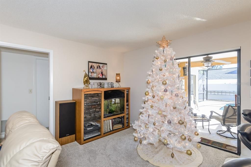 待售: $765,000 (4 贝兹, 2 浴室, 2623 平方英尺)