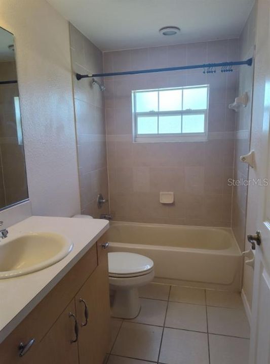 For Rent: $2,250 (4 beds, 3 baths, 2338 Square Feet)