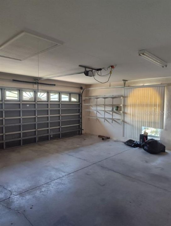 For Rent: $2,250 (4 beds, 3 baths, 2338 Square Feet)