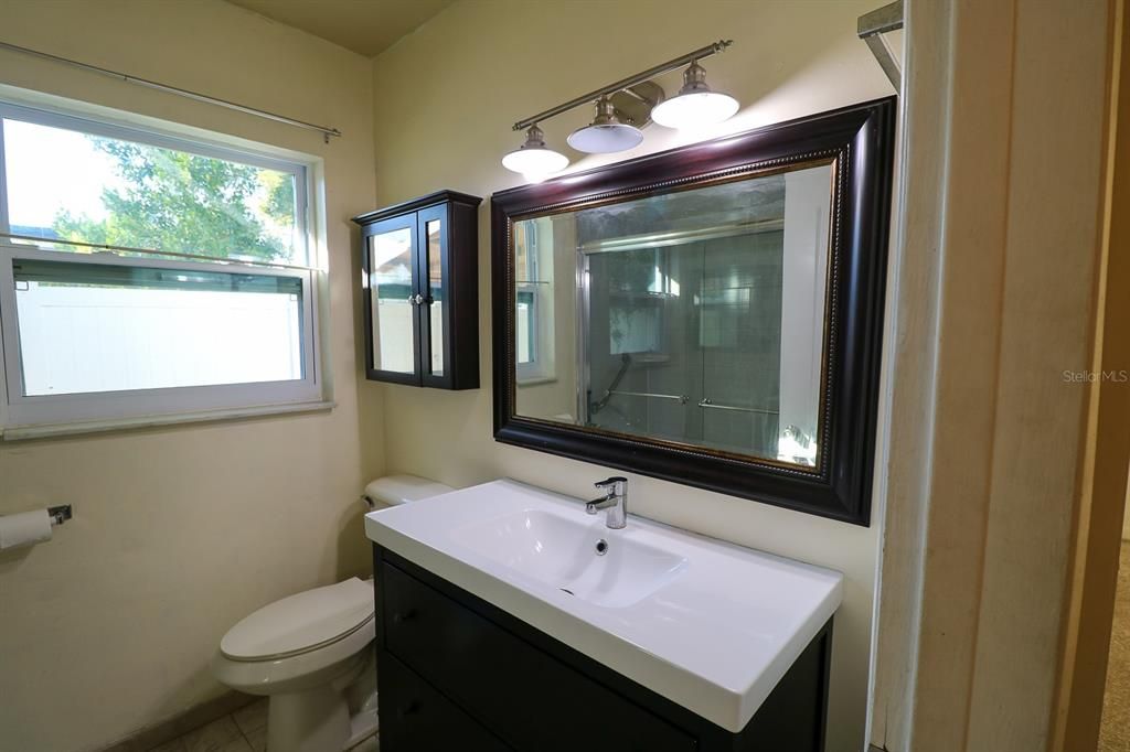 待售: $308,000 (3 贝兹, 2 浴室, 1281 平方英尺)