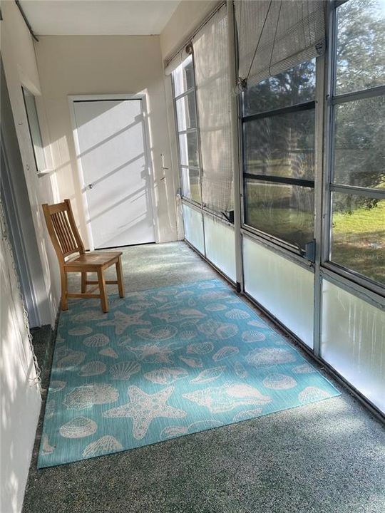 For Sale: $104,900 (2 beds, 2 baths, 912 Square Feet)