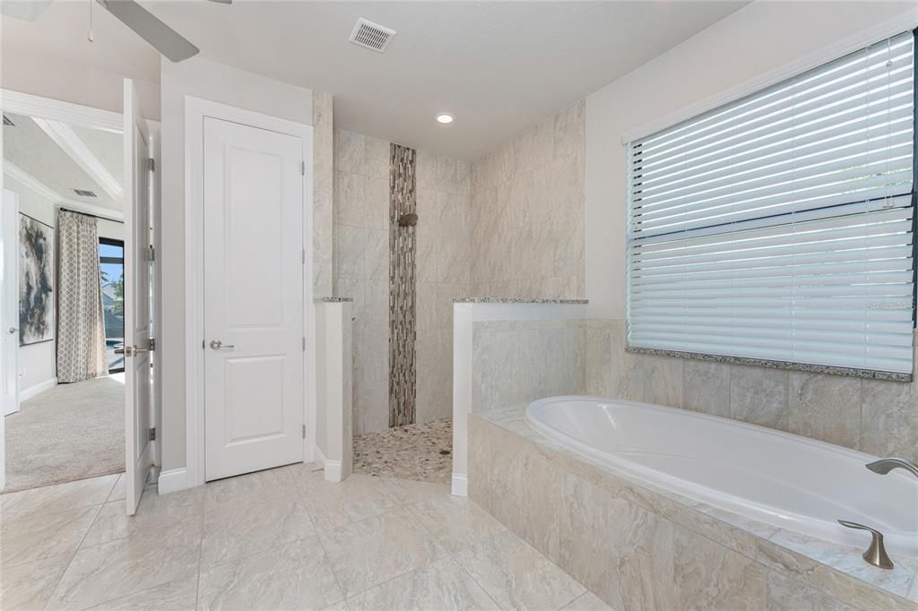 На продажу: $1,350,000 (4 спален, 3 ванн, 2891 Квадратных фут)