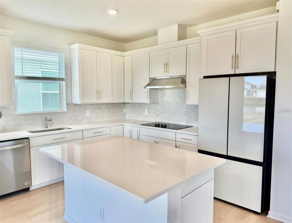 En Renta: $2,850 (4 camas, 3 baños, 2346 Pies cuadrados)