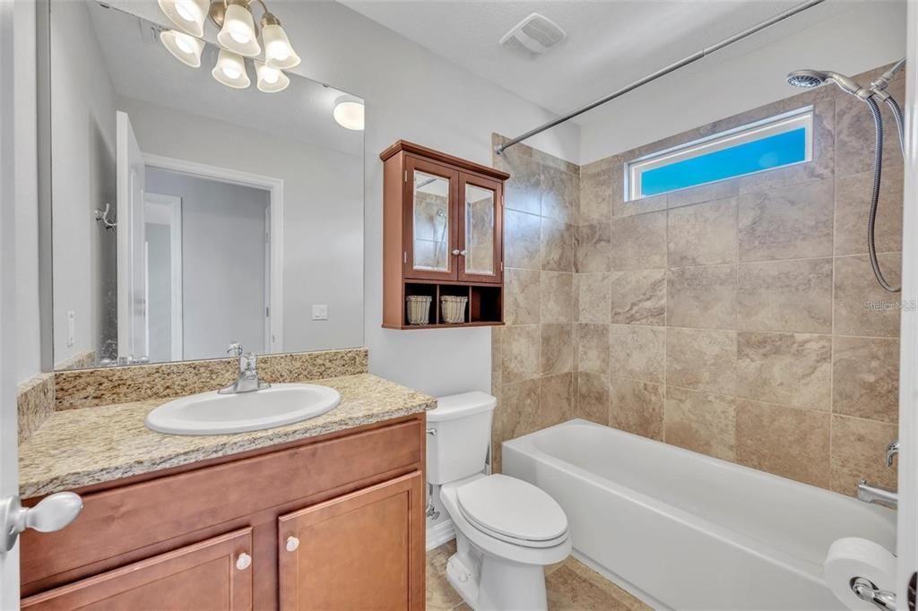 For Rent: $1,800 (1 beds, 1 baths, 662 Square Feet)