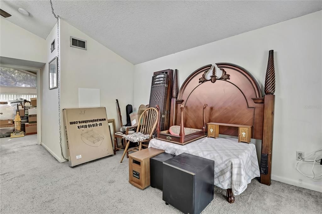 待售: $279,900 (2 贝兹, 2 浴室, 1286 平方英尺)