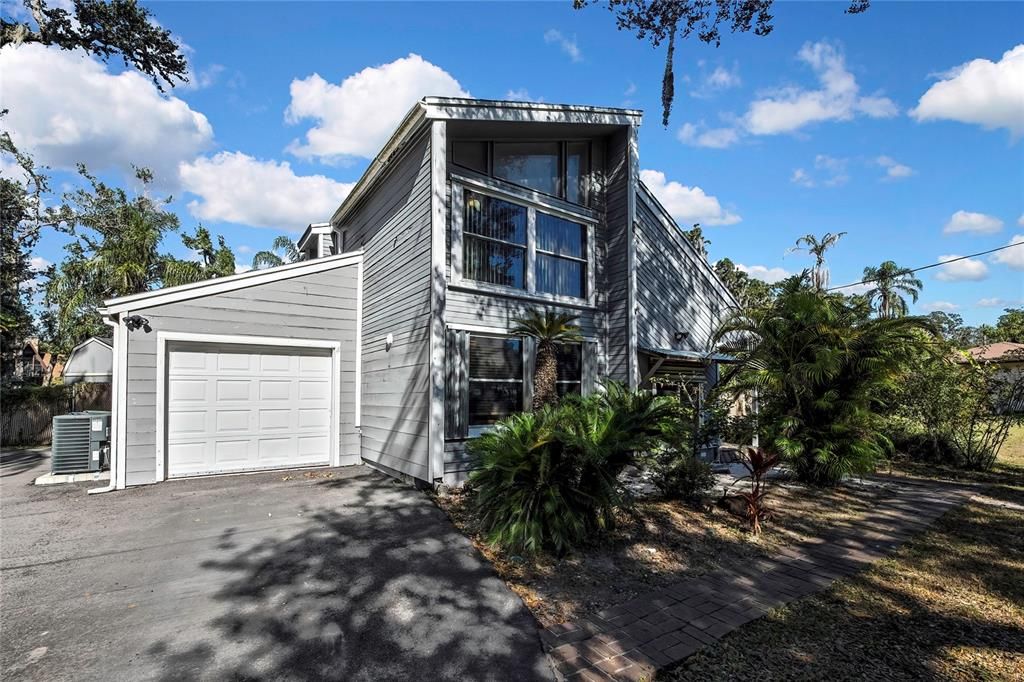 待售: $279,900 (2 贝兹, 2 浴室, 1286 平方英尺)