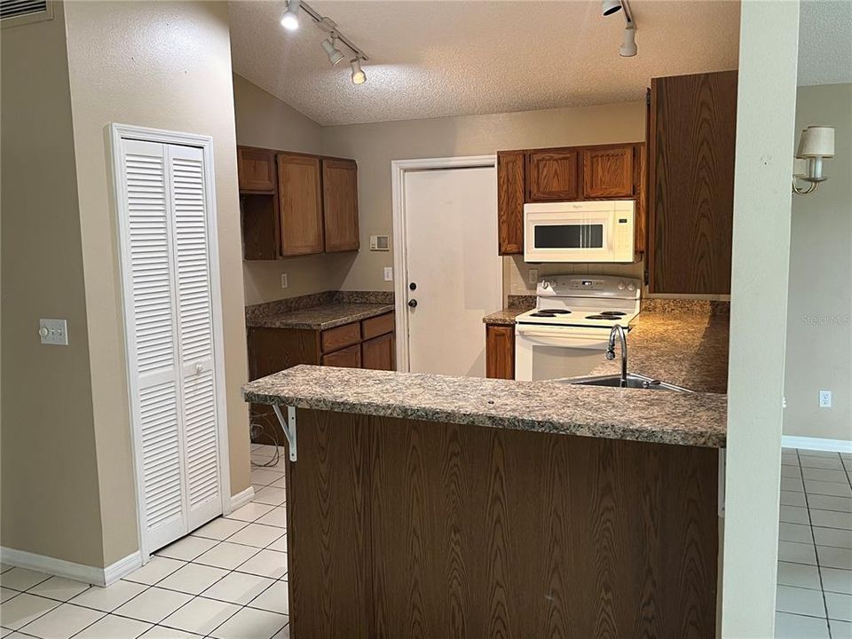 En Venta: $339,999 (3 camas, 2 baños, 1796 Pies cuadrados)