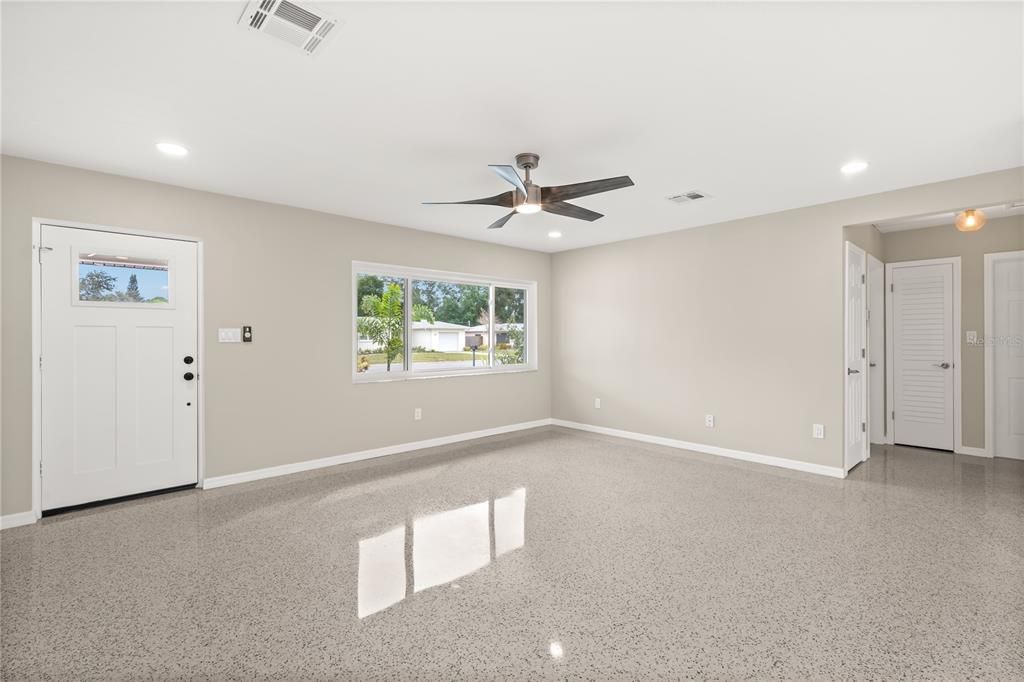 For Rent: $2,900 (2 beds, 2 baths, 1456 Square Feet)