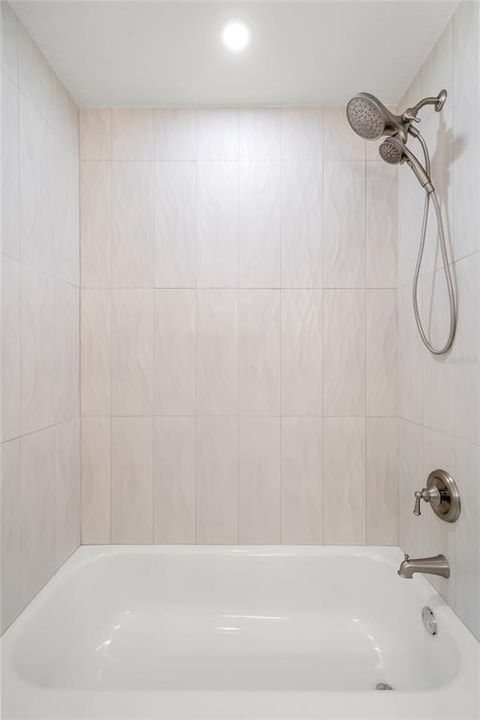 For Rent: $2,900 (2 beds, 2 baths, 1456 Square Feet)