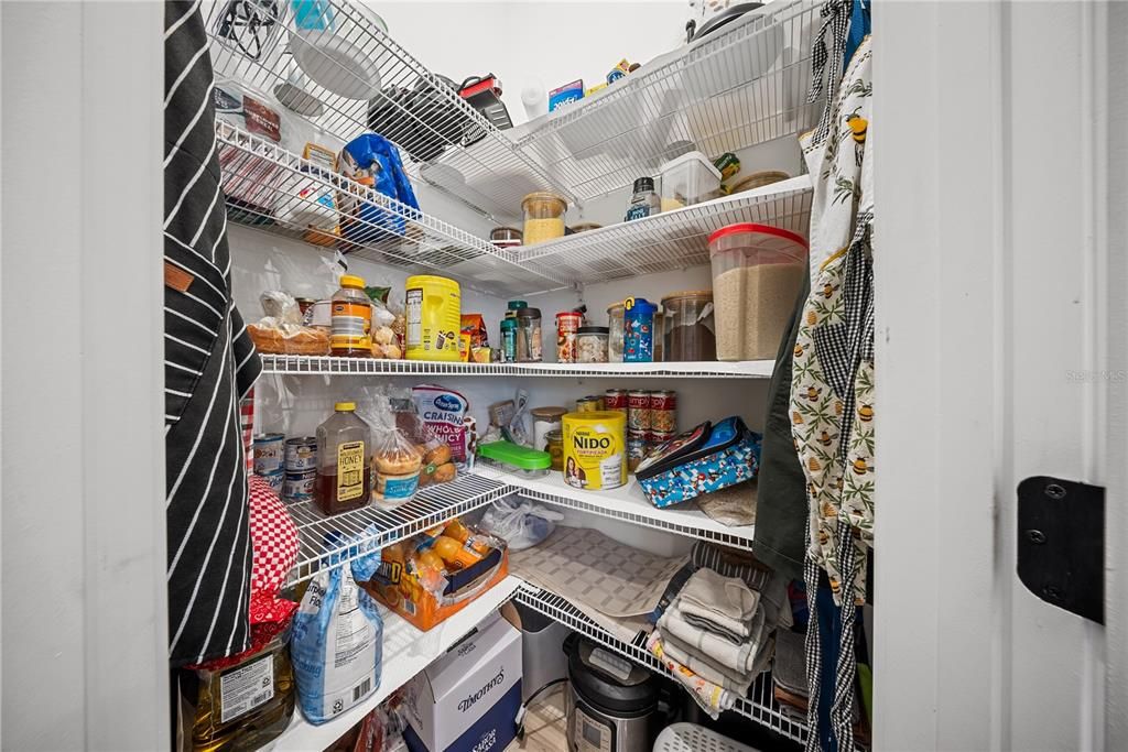 В аренду: $4,650 (4 спален, 3 ванн, 2082 Квадратных фут)