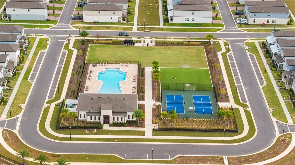 В аренду: $4,650 (4 спален, 3 ванн, 2082 Квадратных фут)