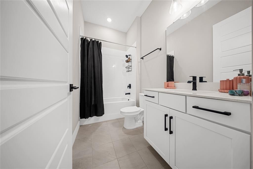 В аренду: $4,650 (4 спален, 3 ванн, 2082 Квадратных фут)