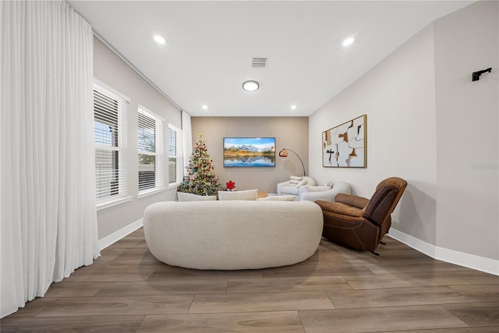 В аренду: $4,650 (4 спален, 3 ванн, 2082 Квадратных фут)