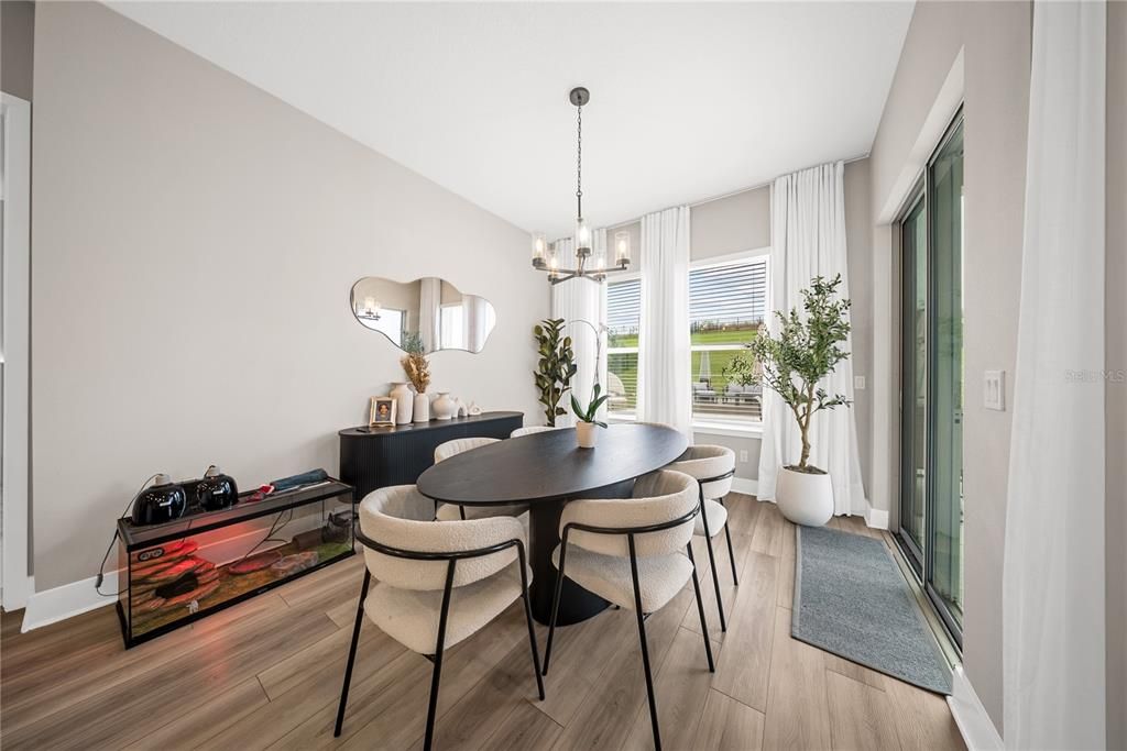 В аренду: $4,650 (4 спален, 3 ванн, 2082 Квадратных фут)