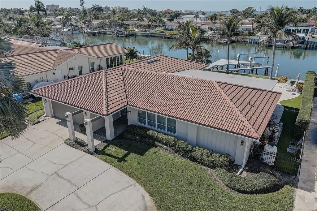 For Sale: $1,650,000 (4 beds, 3 baths, 2343 Square Feet)