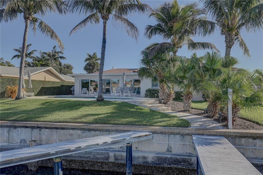 For Sale: $1,650,000 (4 beds, 3 baths, 2343 Square Feet)