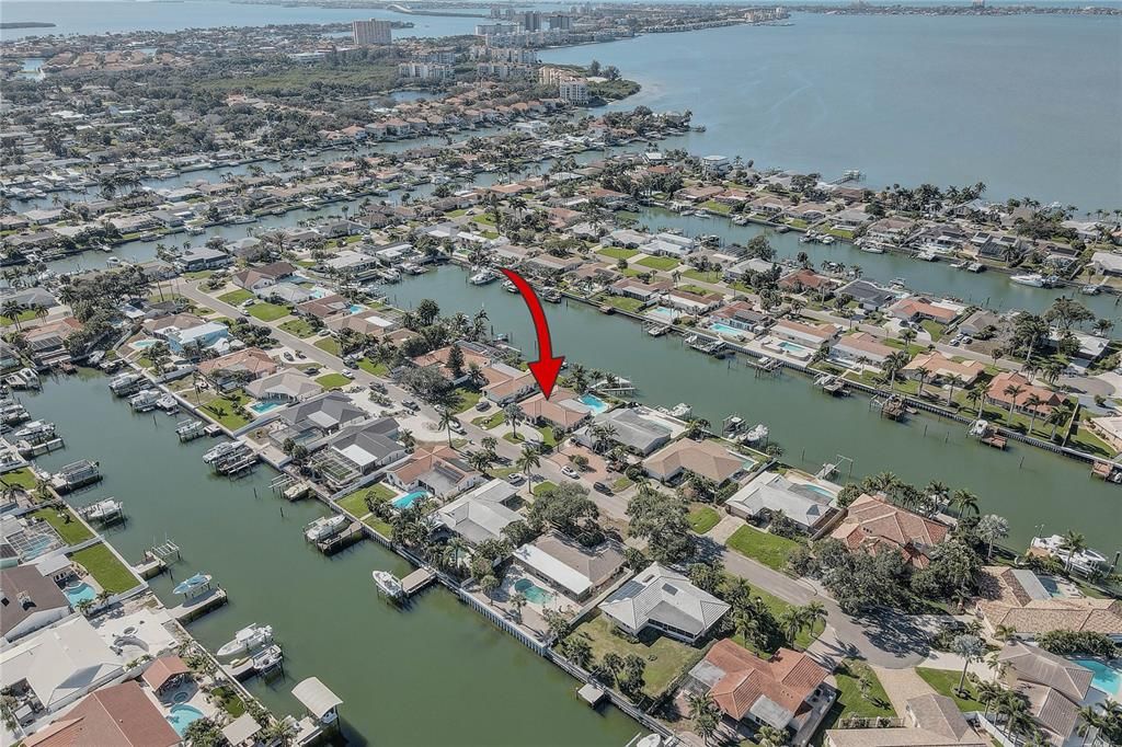 For Sale: $1,650,000 (4 beds, 3 baths, 2343 Square Feet)