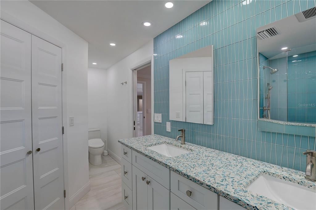 For Sale: $1,650,000 (4 beds, 3 baths, 2343 Square Feet)