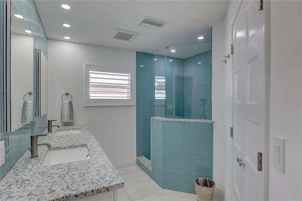 For Sale: $1,650,000 (4 beds, 3 baths, 2343 Square Feet)