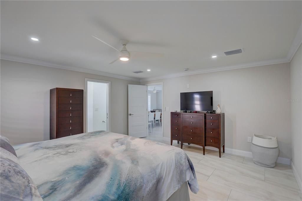 For Sale: $1,650,000 (4 beds, 3 baths, 2343 Square Feet)