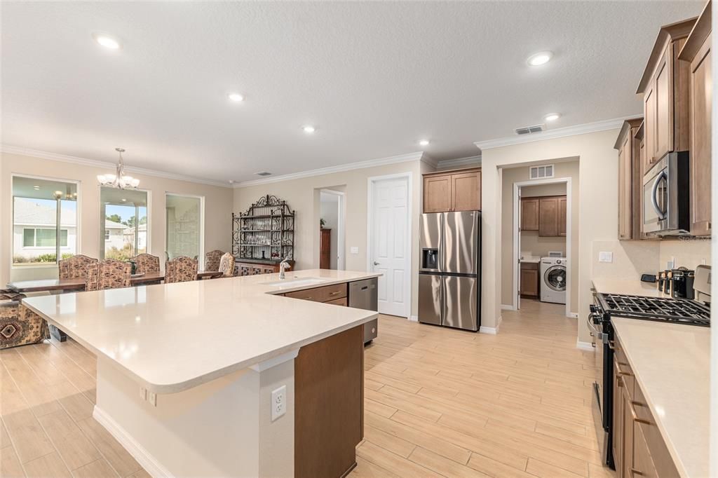 待售: $525,000 (2 贝兹, 2 浴室, 2963 平方英尺)