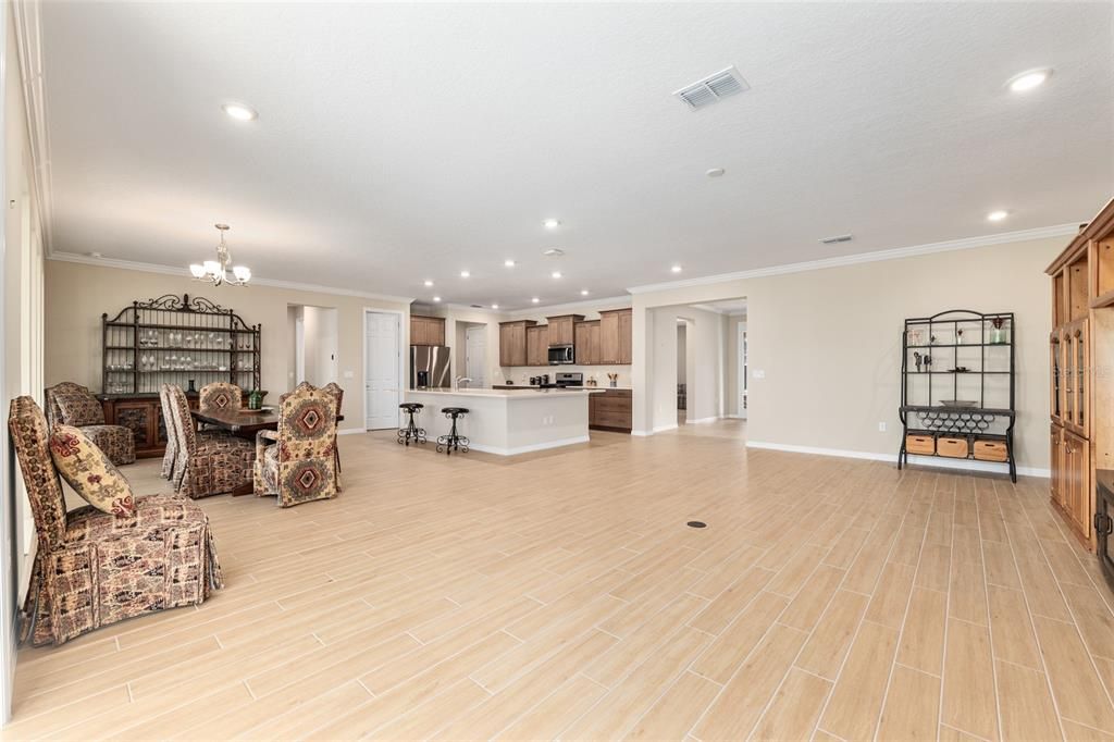 待售: $525,000 (2 贝兹, 2 浴室, 2963 平方英尺)