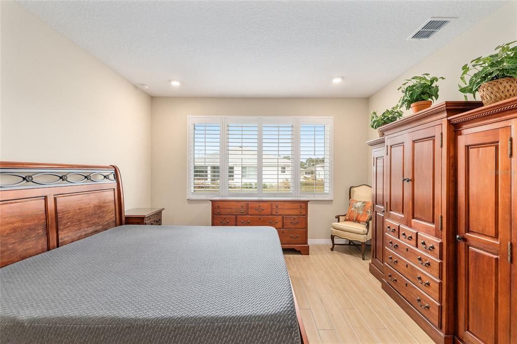 待售: $525,000 (2 贝兹, 2 浴室, 2963 平方英尺)