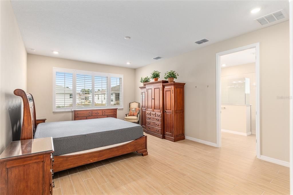 待售: $525,000 (2 贝兹, 2 浴室, 2963 平方英尺)