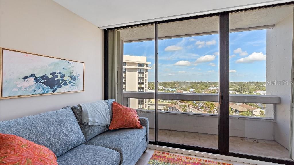 На продажу: $999,000 (1 спален, 1 ванн, 928 Квадратных фут)