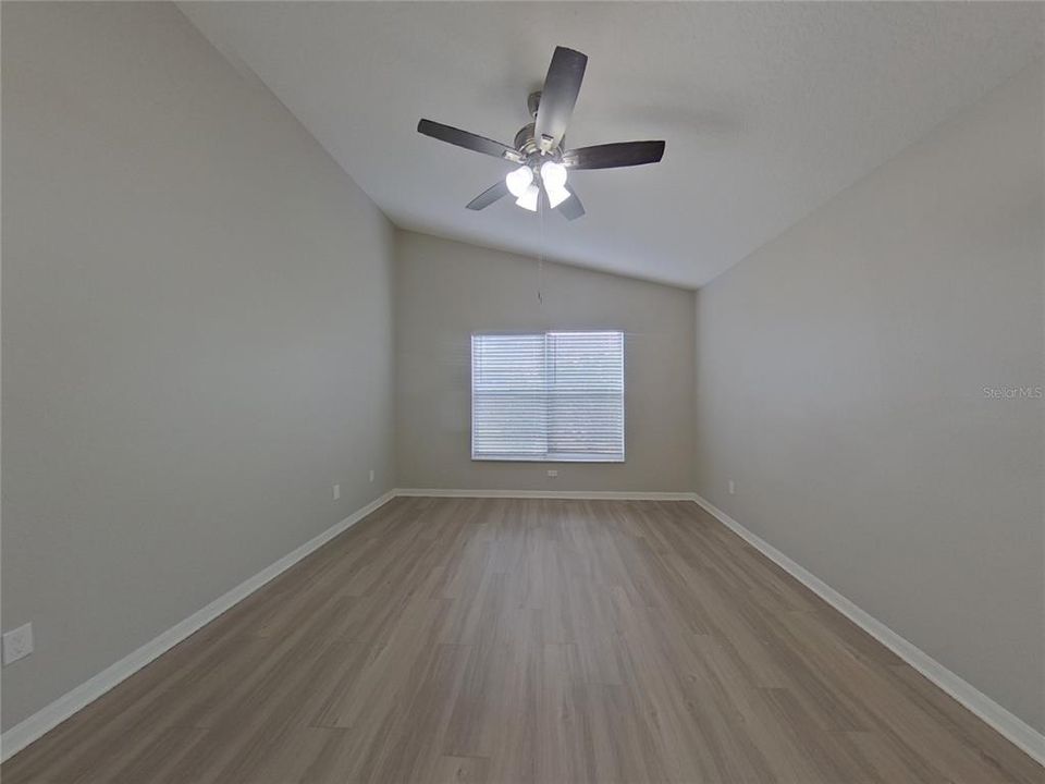 For Rent: $2,279 (4 beds, 2 baths, 1786 Square Feet)