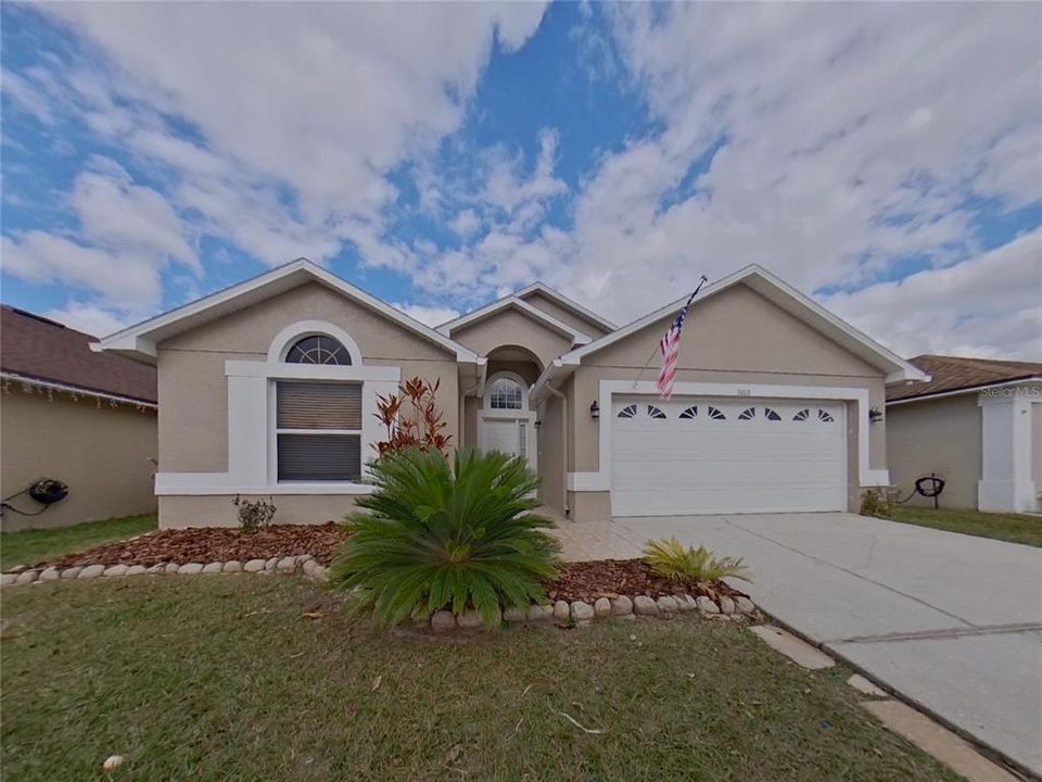 For Rent: $2,279 (4 beds, 2 baths, 1786 Square Feet)