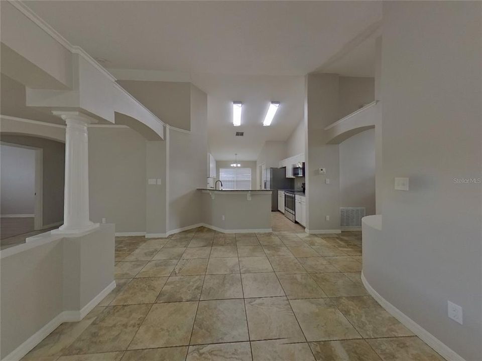 For Rent: $2,279 (4 beds, 2 baths, 1786 Square Feet)