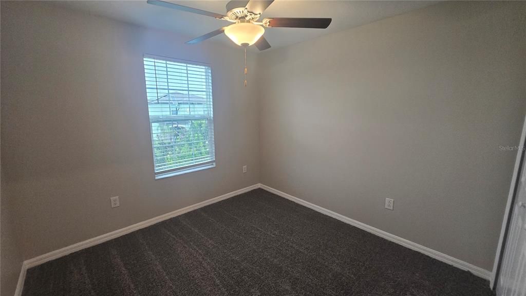 For Sale: $359,999 (4 beds, 2 baths, 1914 Square Feet)