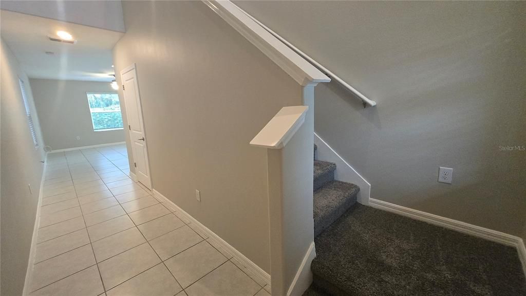 For Sale: $359,999 (4 beds, 2 baths, 1914 Square Feet)