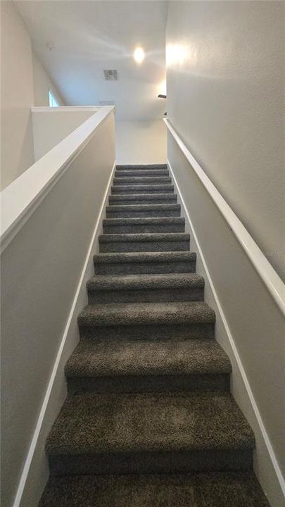 For Sale: $359,999 (4 beds, 2 baths, 1914 Square Feet)