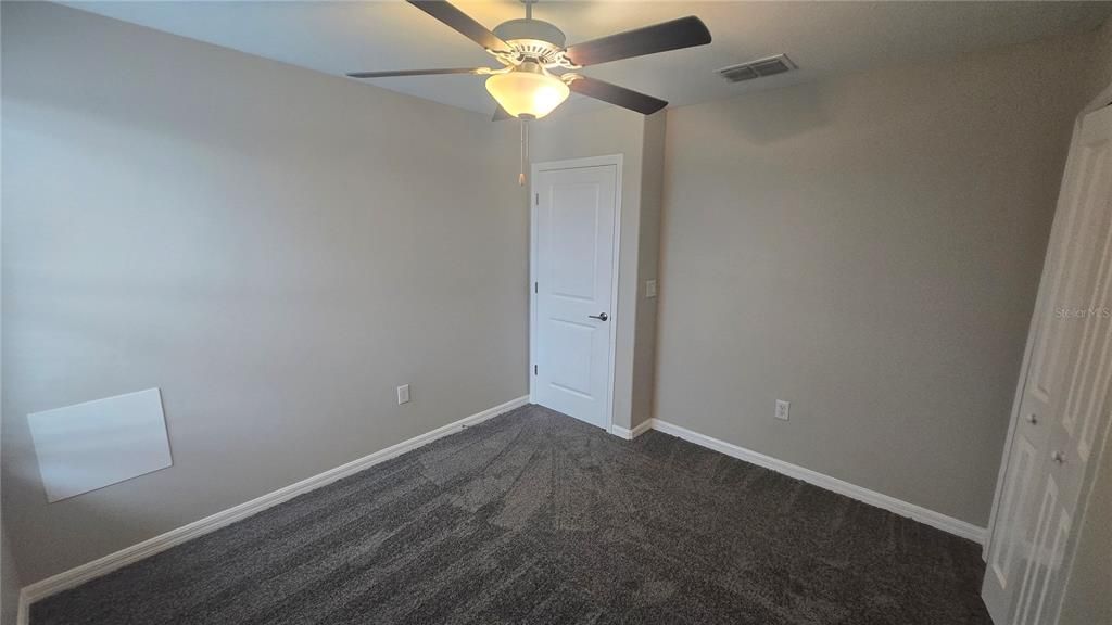 For Sale: $359,999 (4 beds, 2 baths, 1914 Square Feet)