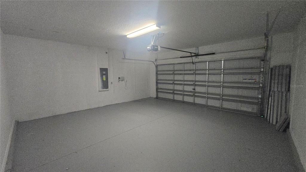 For Sale: $359,999 (4 beds, 2 baths, 1914 Square Feet)