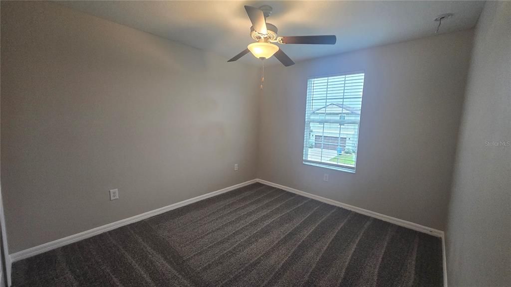 For Sale: $359,999 (4 beds, 2 baths, 1914 Square Feet)