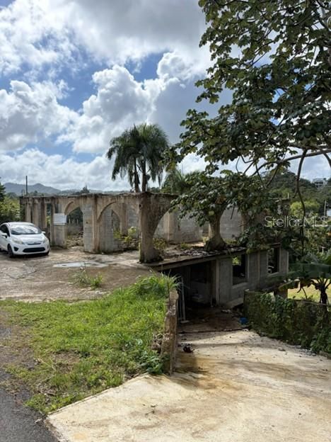 For Sale: $125,000 (9 beds, 0 baths, 1661.16 Square Feet)