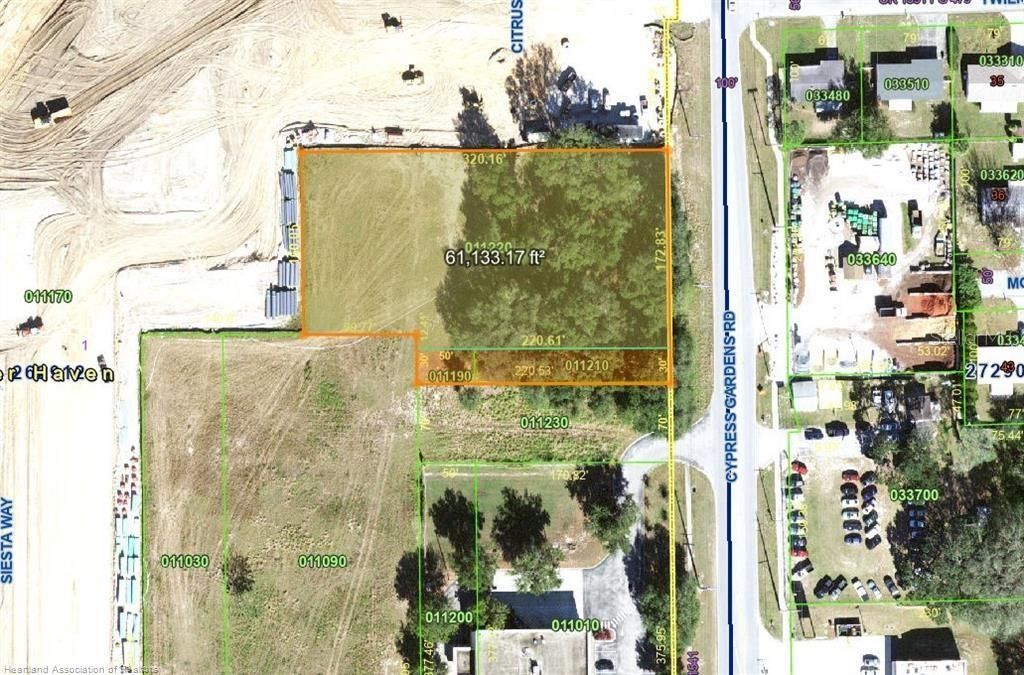 For Sale: $1,100,000 (1.40 acres)