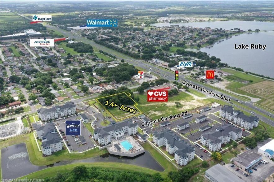 For Sale: $1,100,000 (1.40 acres)