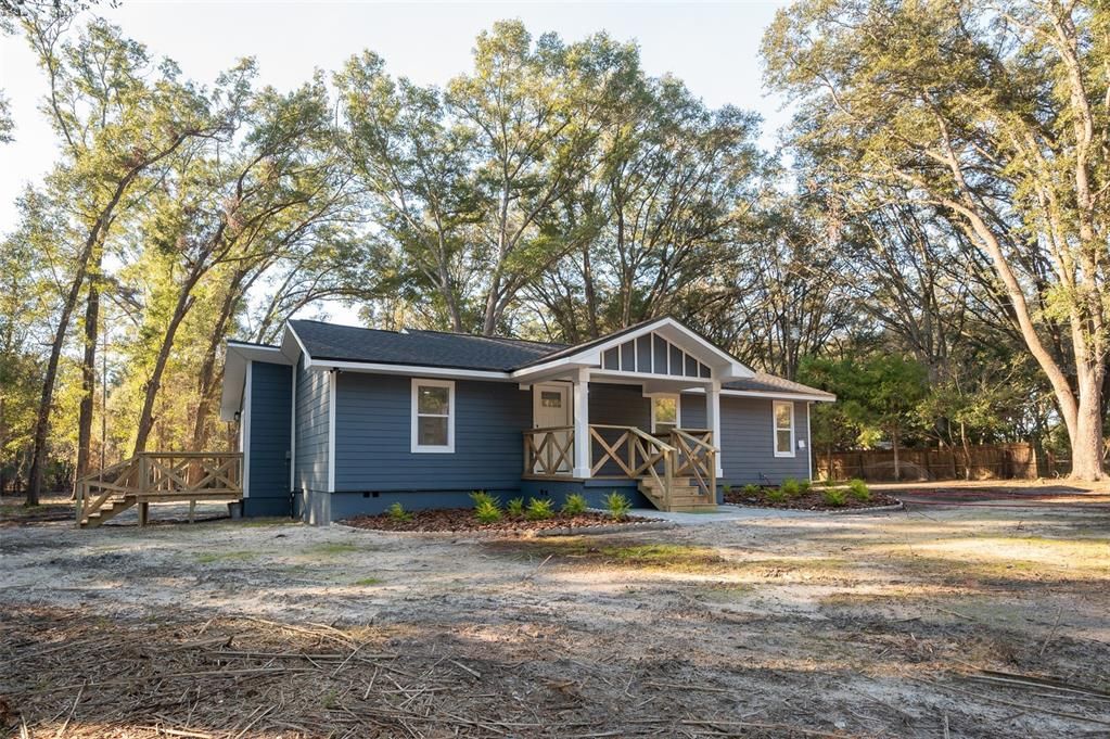 For Sale: $345,000 (3 beds, 2 baths, 1200 Square Feet)