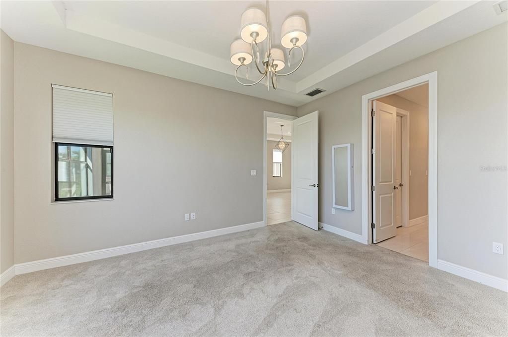 На продажу: $560,000 (2 спален, 2 ванн, 1671 Квадратных фут)