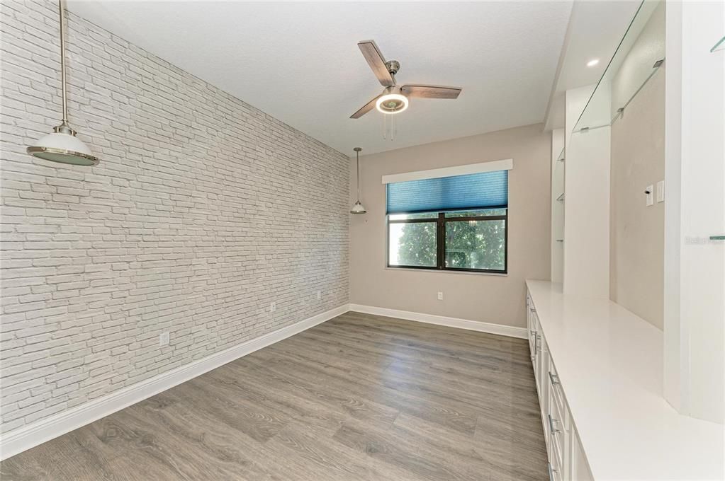 На продажу: $560,000 (2 спален, 2 ванн, 1671 Квадратных фут)