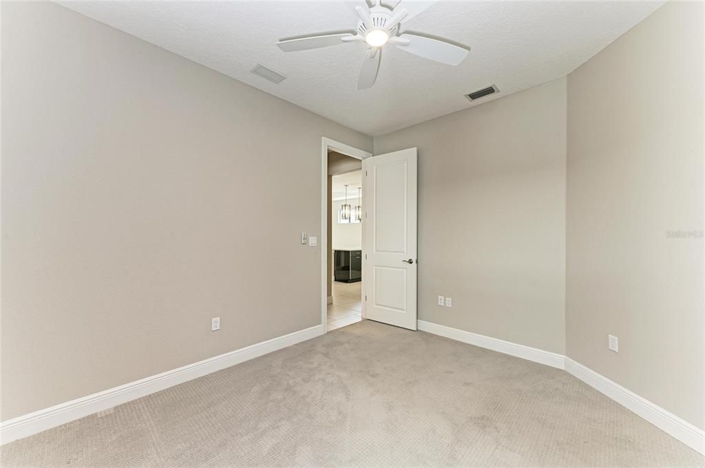 На продажу: $560,000 (2 спален, 2 ванн, 1671 Квадратных фут)