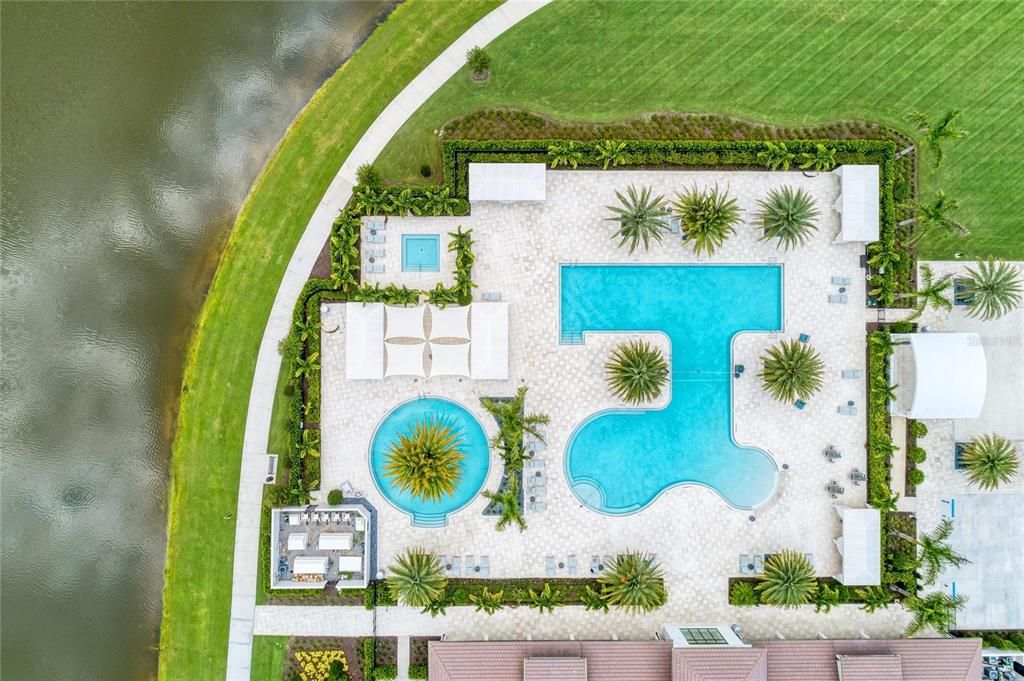 На продажу: $560,000 (2 спален, 2 ванн, 1671 Квадратных фут)