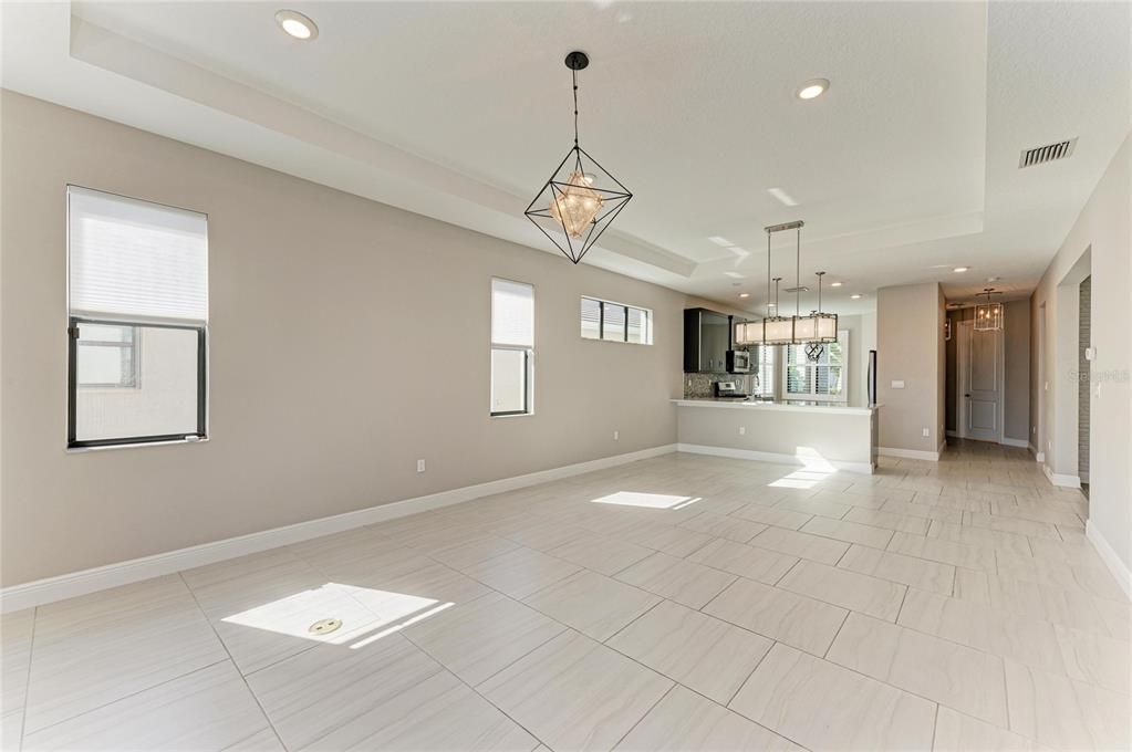 На продажу: $560,000 (2 спален, 2 ванн, 1671 Квадратных фут)