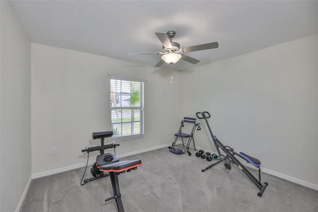 待售: $430,000 (4 贝兹, 3 浴室, 2557 平方英尺)